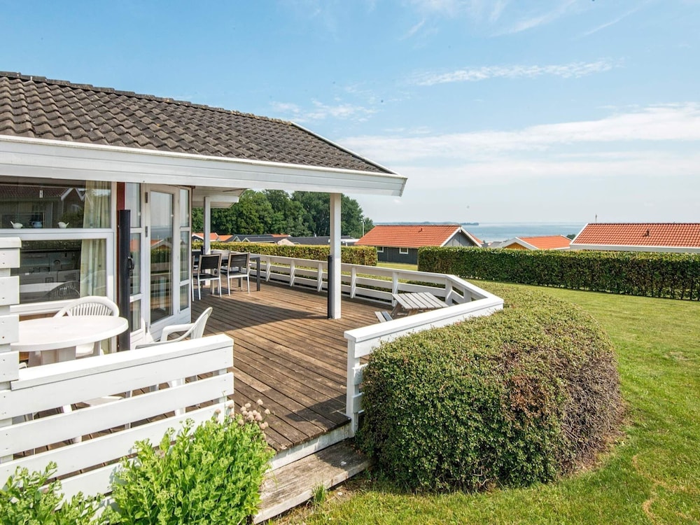 8 Person Holiday Home in Sjolund-by Traum