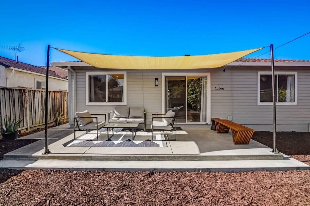 @ Marbella Lane - Stylish Cozy4br in Siliconvalley