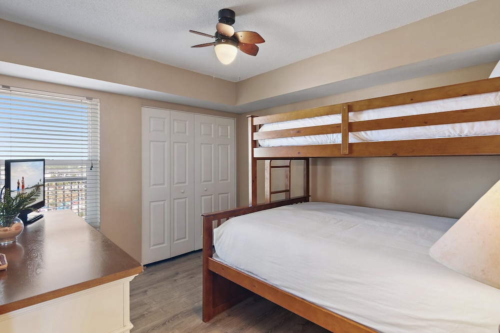 Pelican Beach Terrace 1203