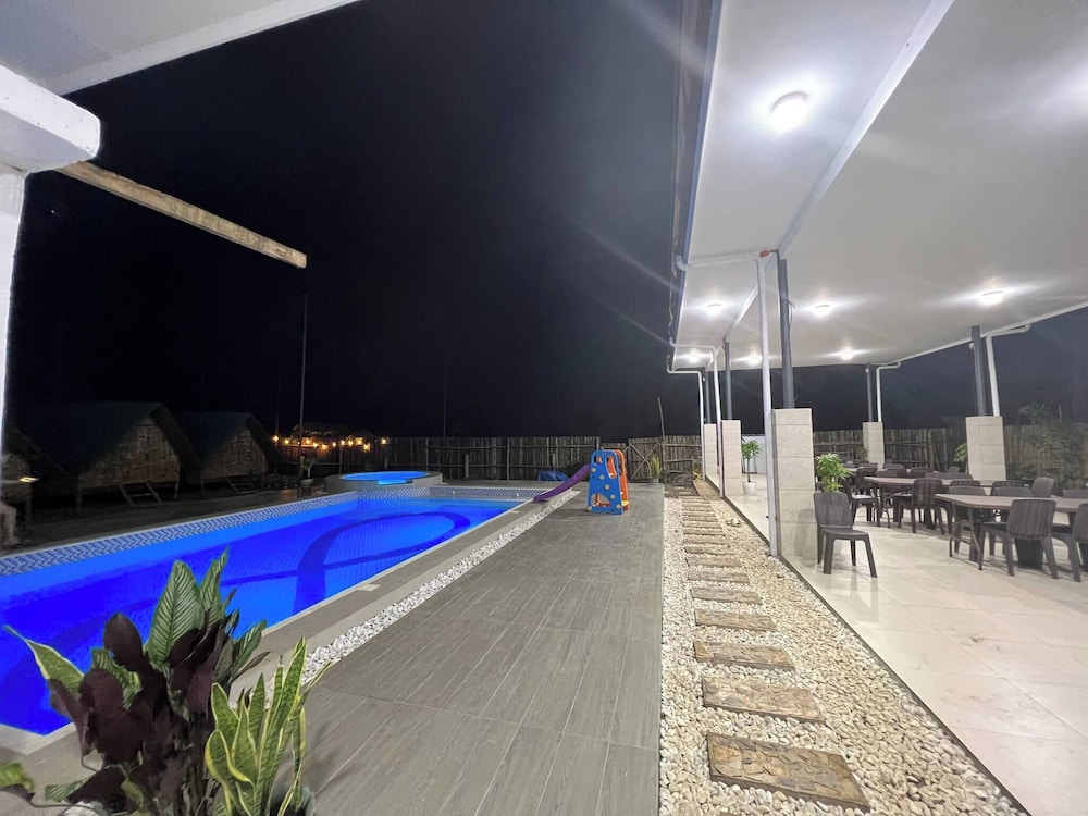 Serene Farmhouse Retreat in Alfonso, Cavite - Perfect for Family Getaways