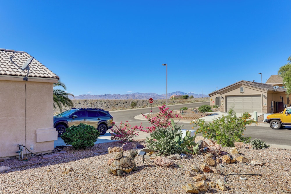 Pool, Games & Patio Bar! Epic Bullhead City Oasis