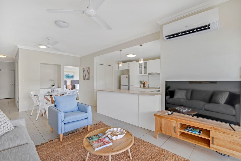 Trinity Beach Retreat With Pool and Scenic Views