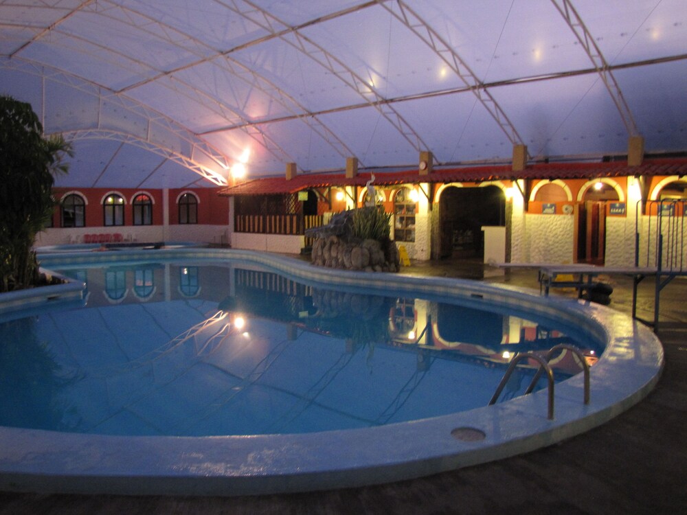 Hosteria El Surillal