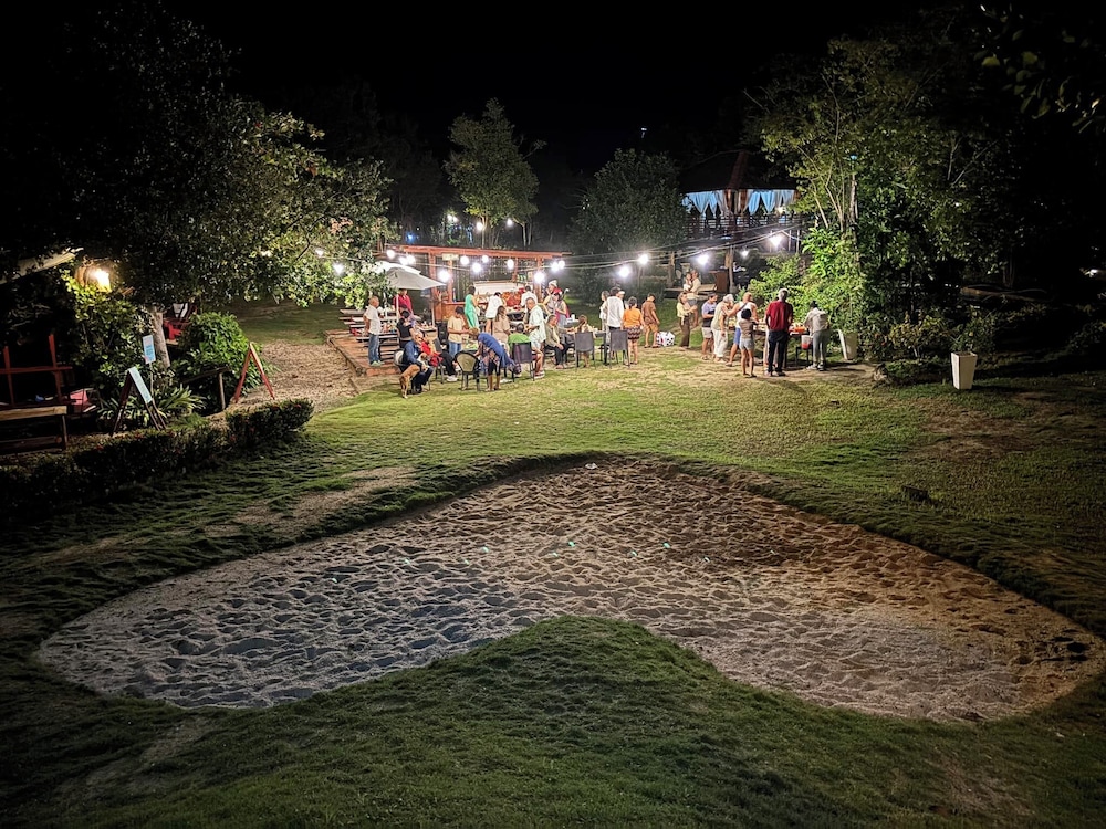 Hale Manna Coastal Gardens