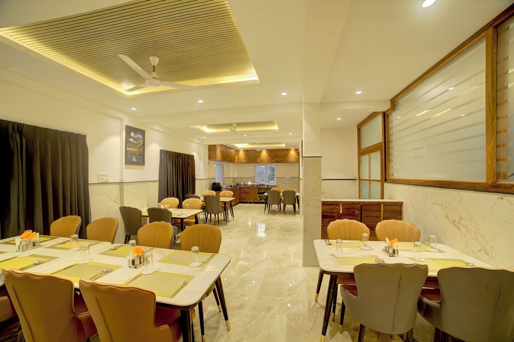 Hotel AeroStay Bangalore Airport