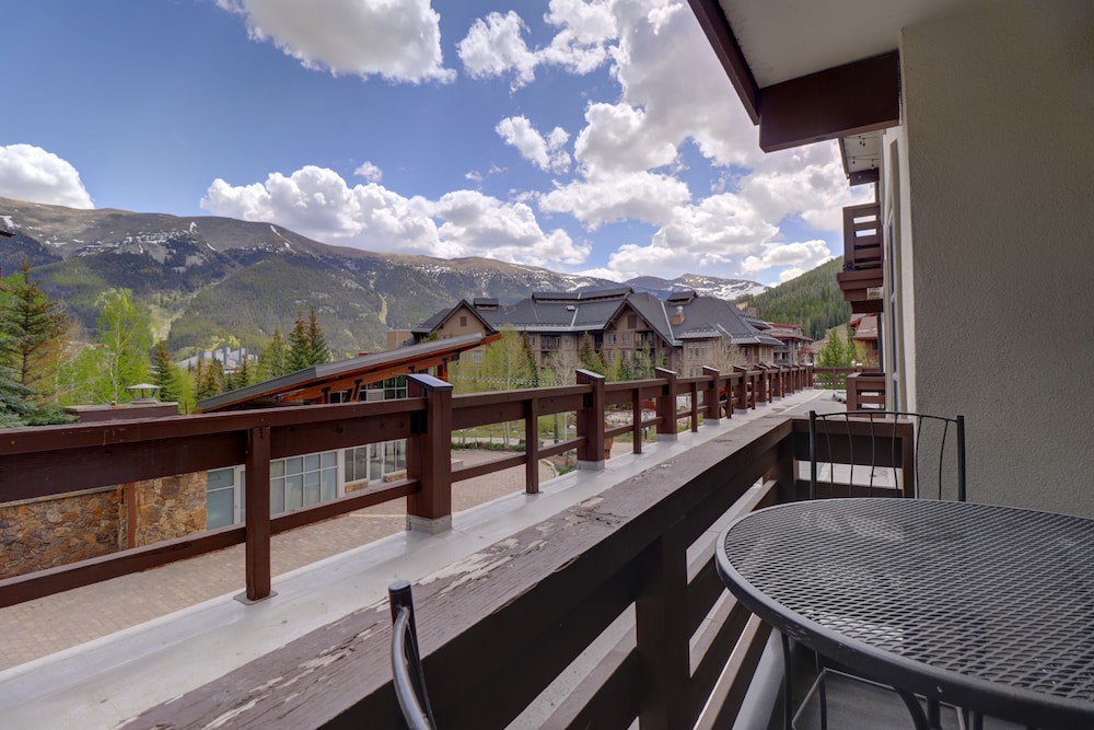 Pp212 Passage Point 2 Bedroom Condo