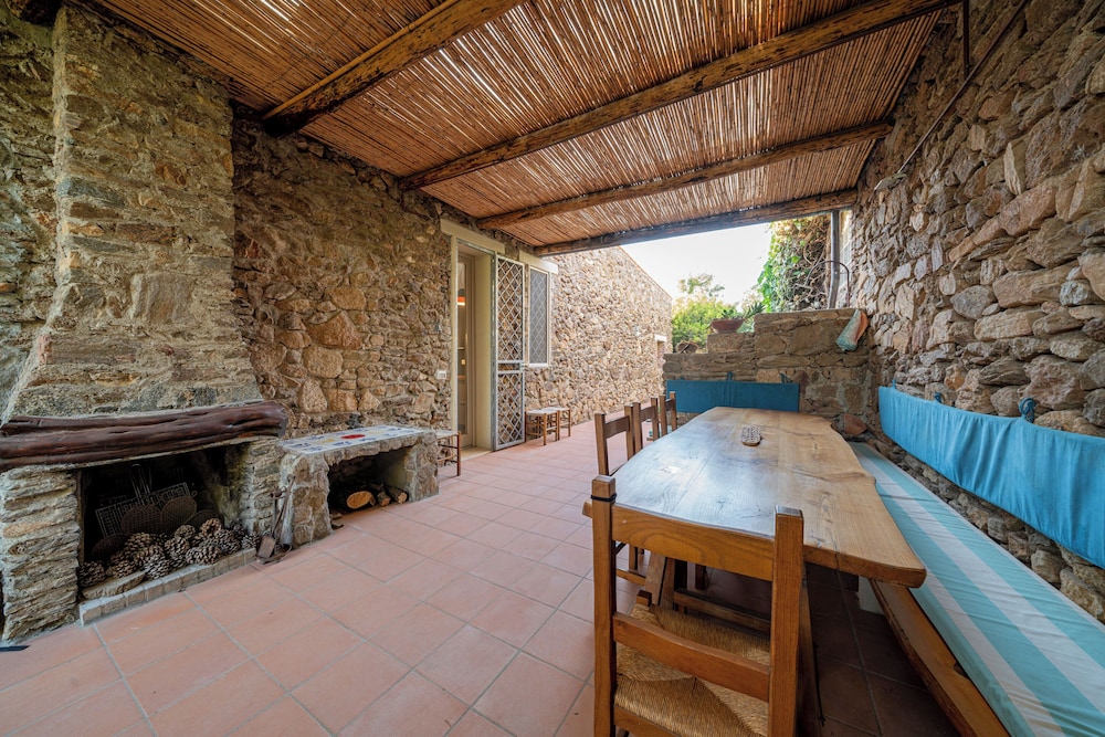 Balcony & Terrace