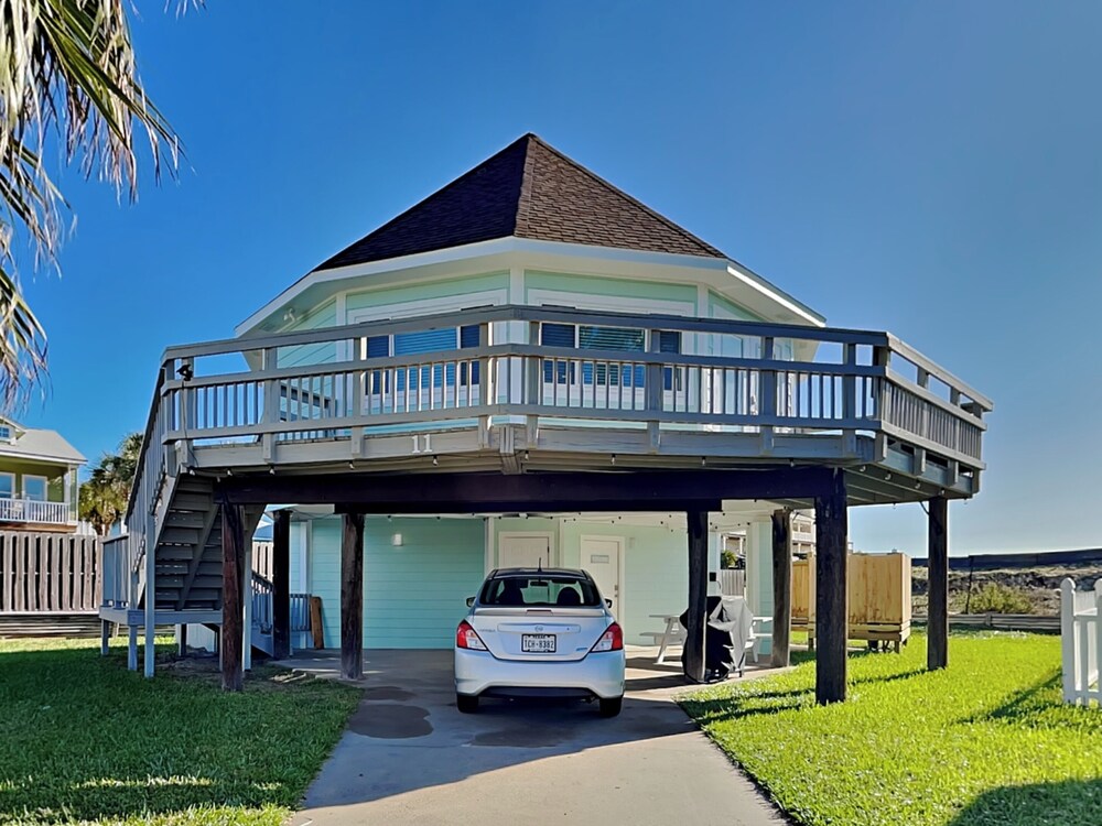 Sunday Villas Sunday Funday by Silver Sands Vacation Rentals