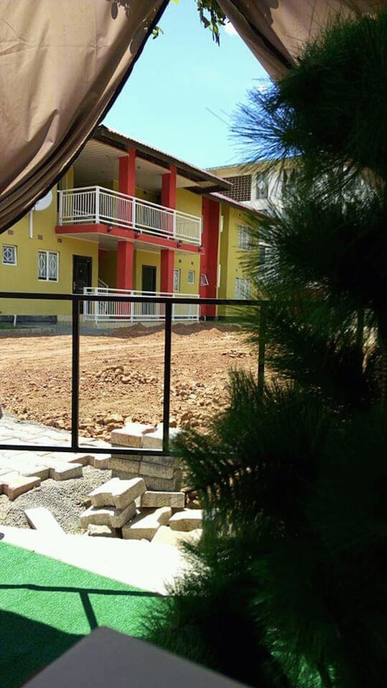 Photo 13