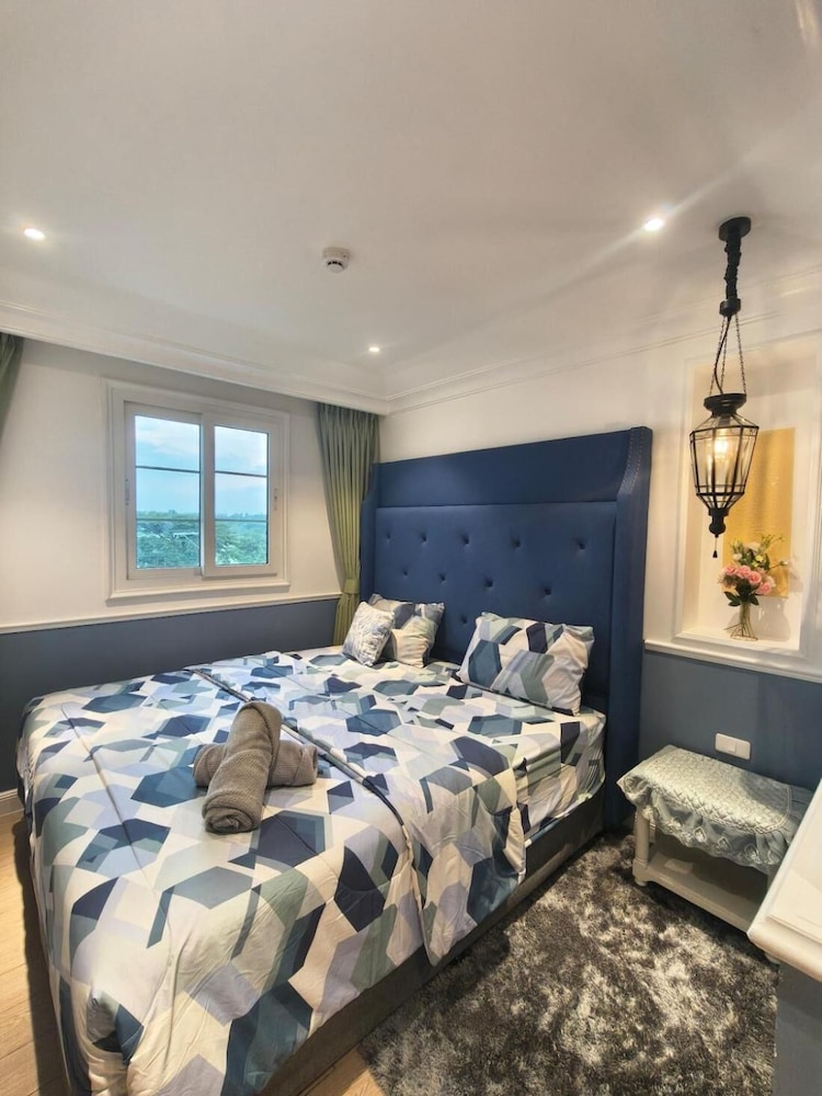 Seven Seas Cote Apartment