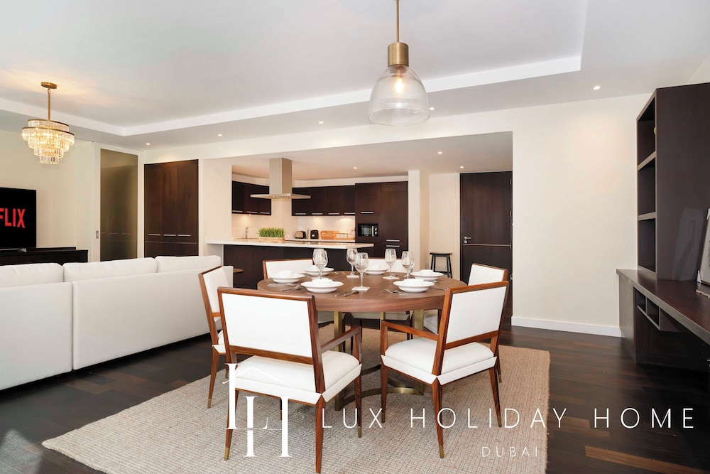 LUX The Elegant DIFC Suite 2