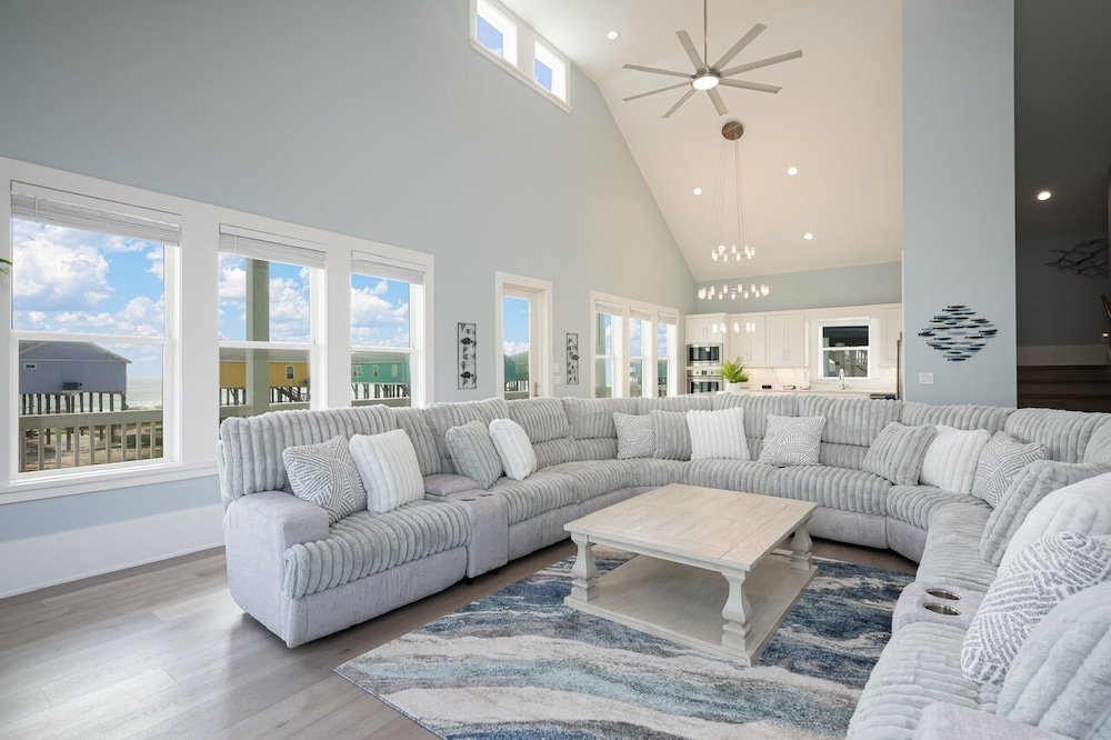 Fins & Feathers 3 Bedroom Home