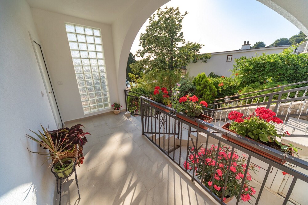 Saxofonia Apt. view 4
