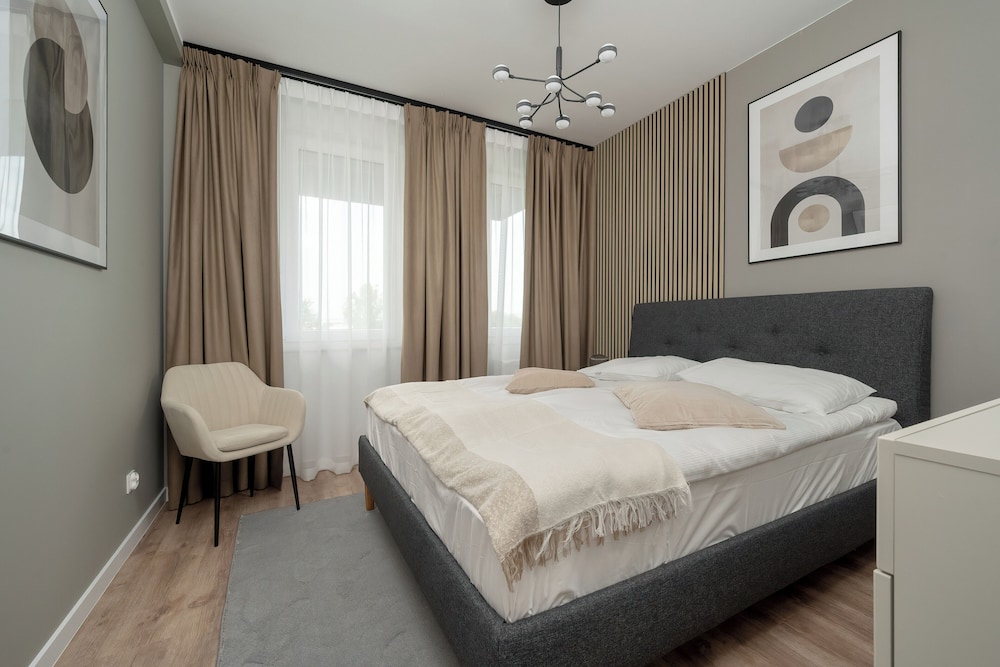 Air Conditioned Apartment by Renters