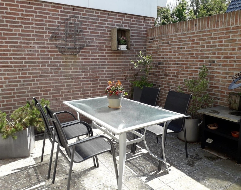 Holiday Home Near Centre of Petten