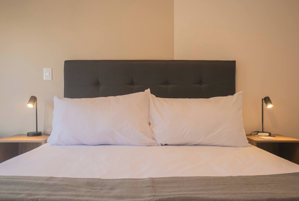 w Cozy 2BR w Balcony in Miraflores