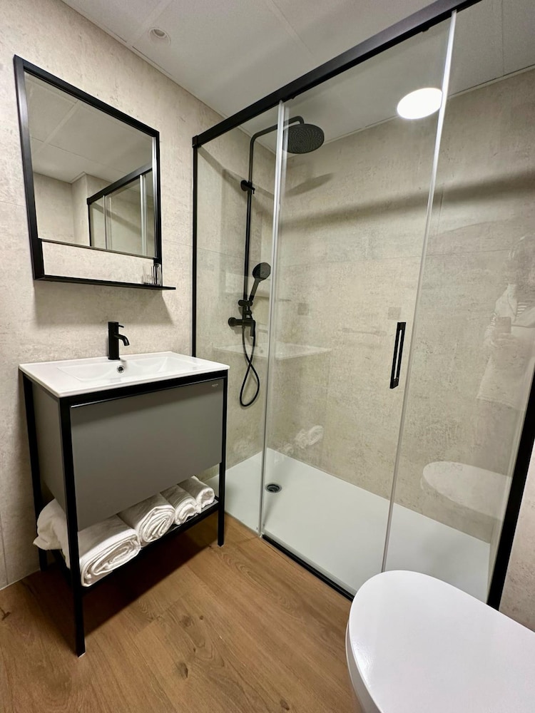 Holidays2Malaga Bubu Apartments