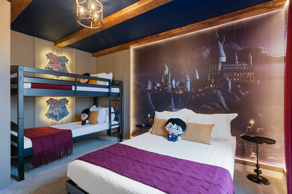 The Hub 3b Close to Disney Gameroom