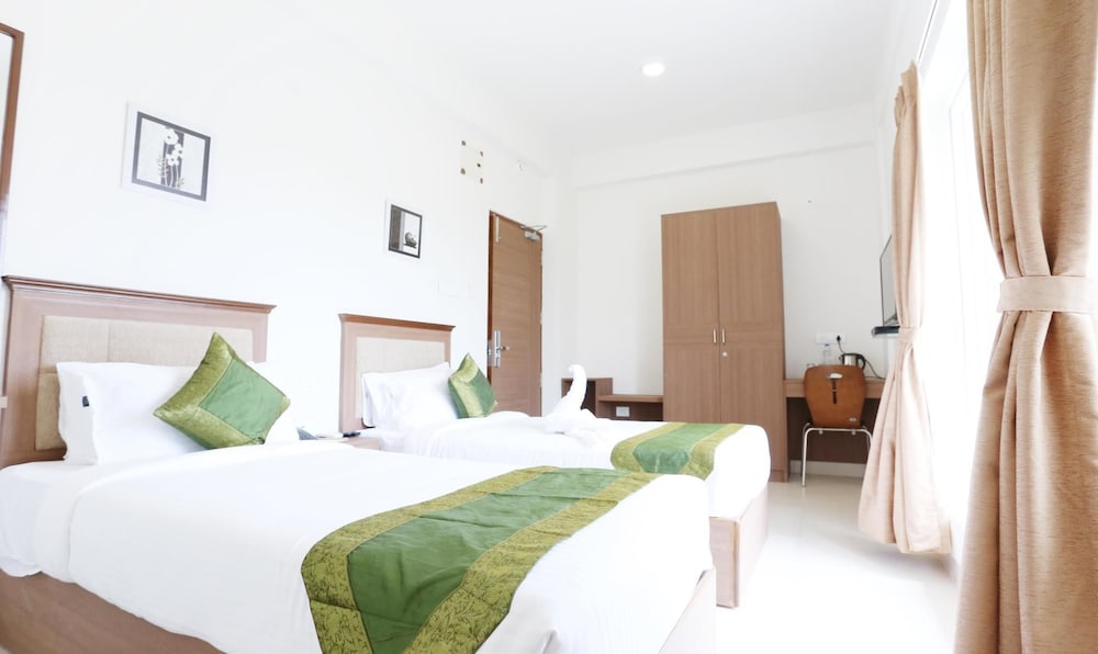 Hotel Rishi Gardens