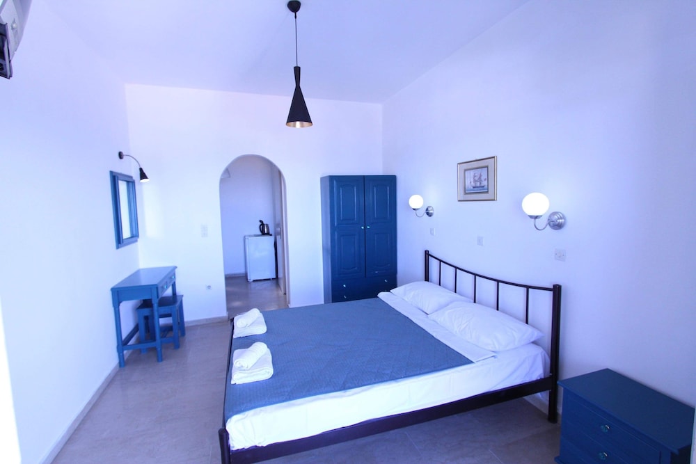 Avra Paradise Aparthotel