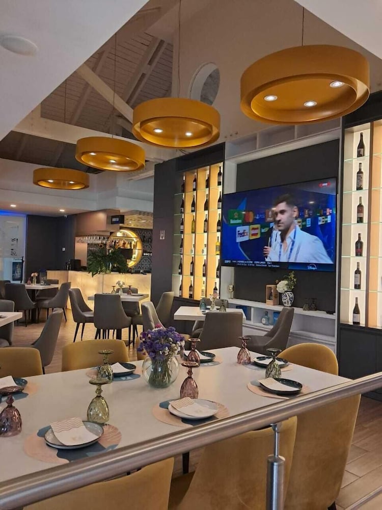 Hotel Maremares By Buddha Bar Beach