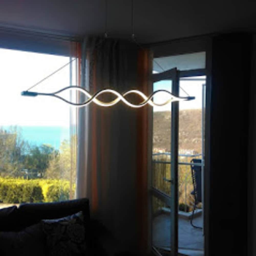 Stunning Beach Apart-sleeps 5! Pool & Sea Views!