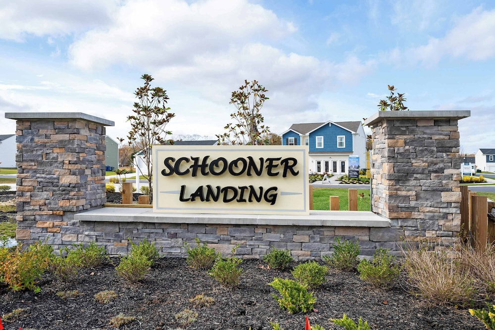 Schooner Landing 2 Sleeps 12