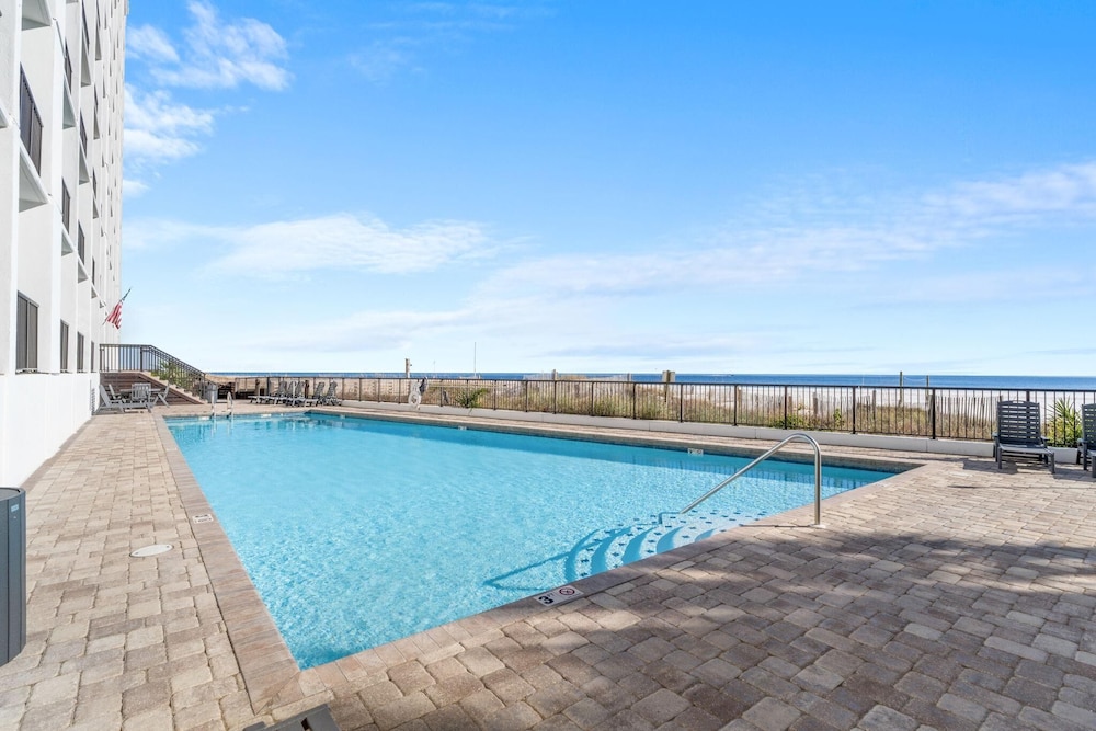 The Palms West 311