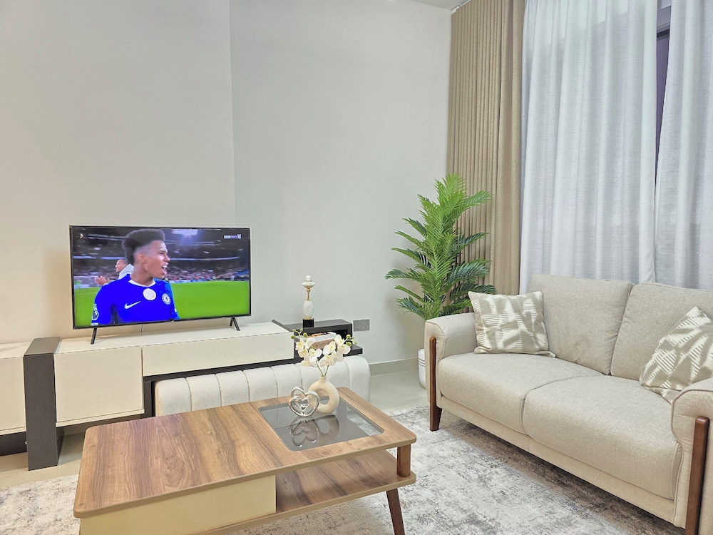 LUXURY BOULEVARD 2BHK