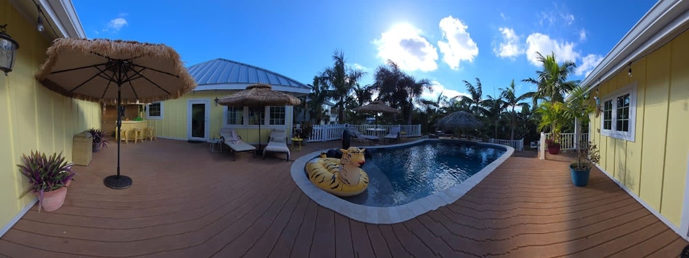 3 br Private Suite in our Waterfront Paradise