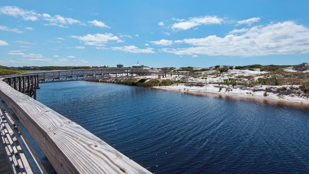 Watersound Beach Retreat Pool & Gulf Views + Free Attraction Tickets!
