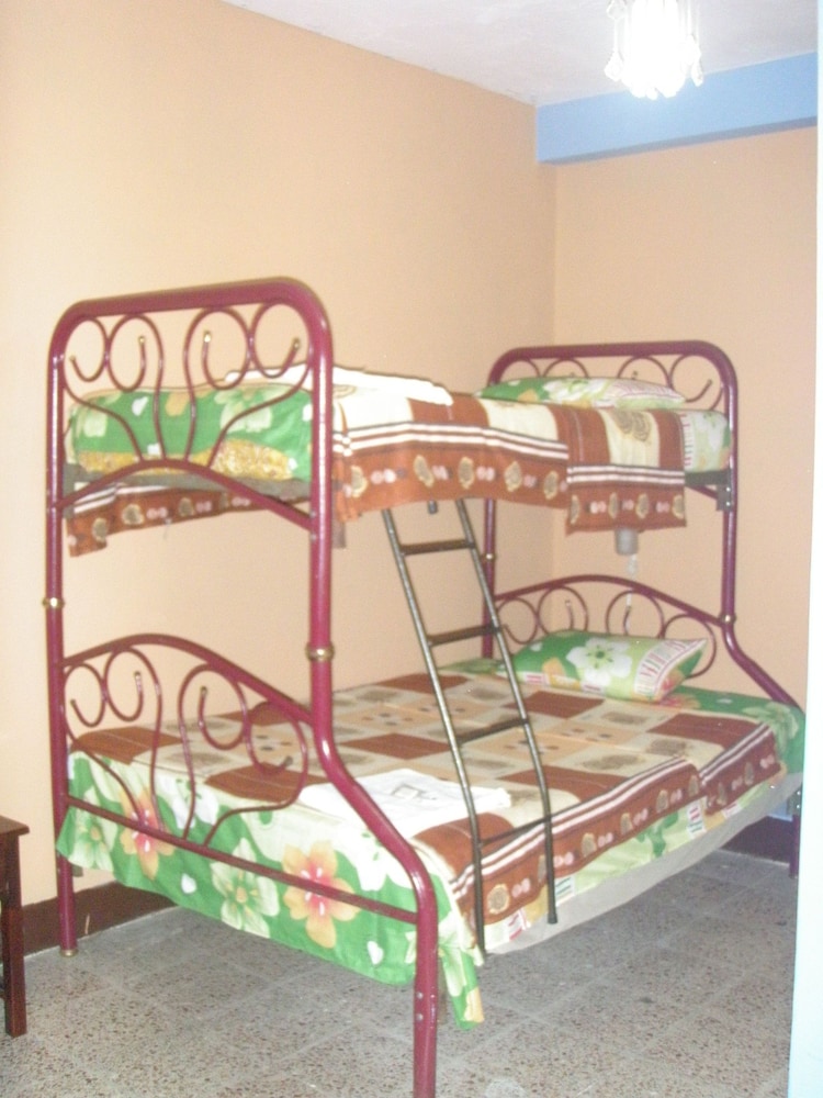 Hotel Eloy Alfaro - Hostel