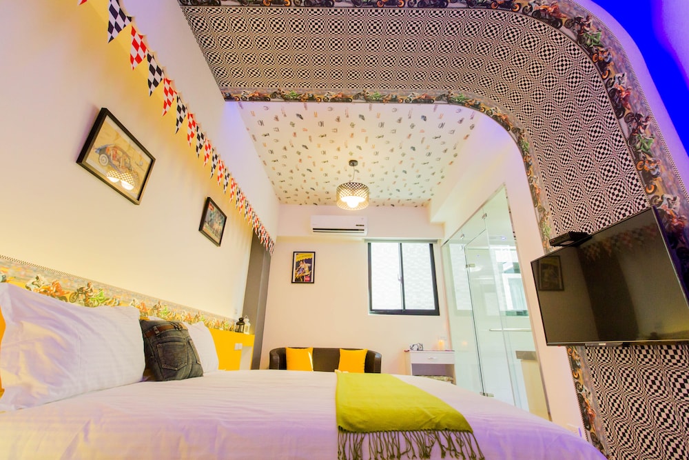 F One B&B