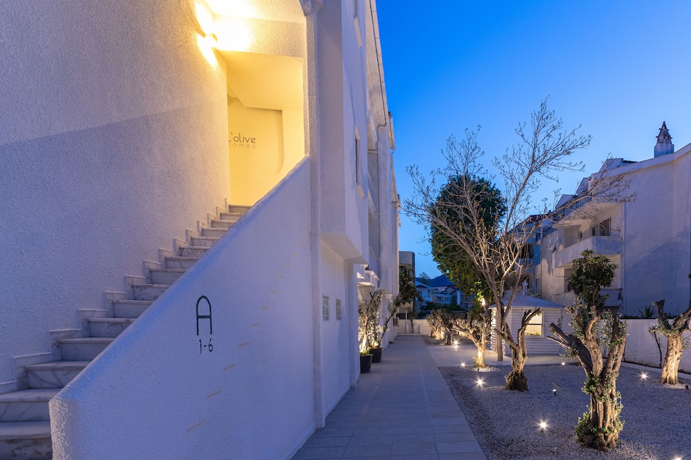 Hotel L'olive Homes - Image 1