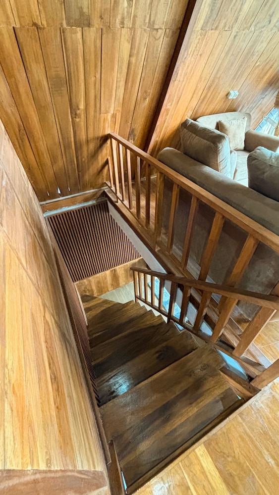 Hayasa Cabin Villa