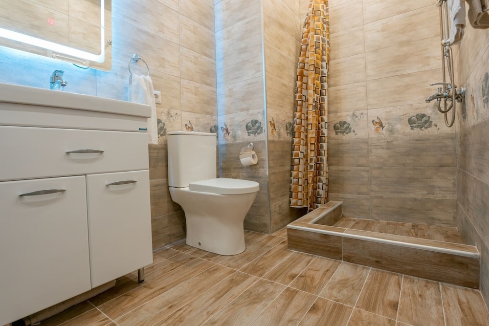 Stay Inn on Yekmalyan St