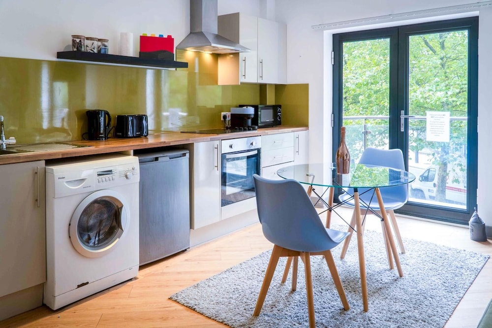 Princess Lofts 1 - 1 Bedroom Studio - Swansea