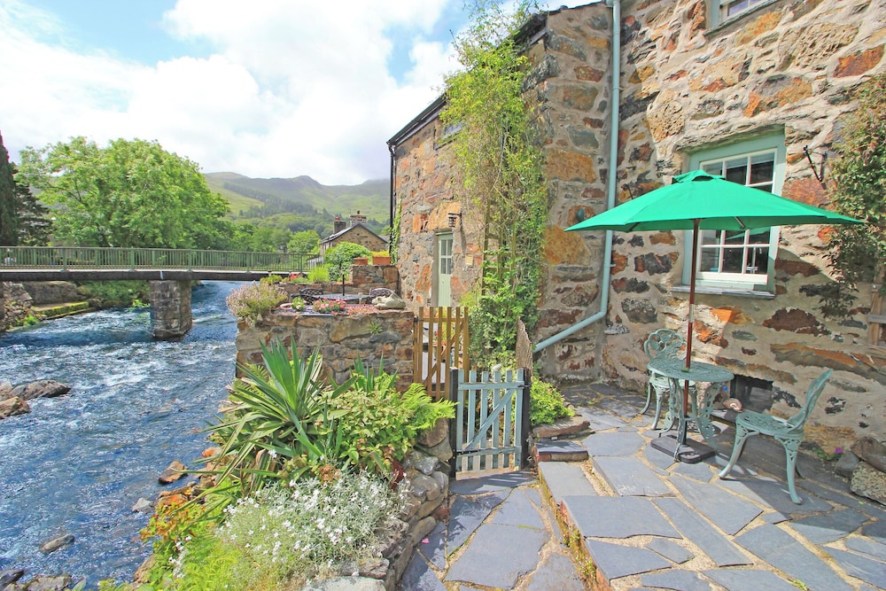 Ivy House