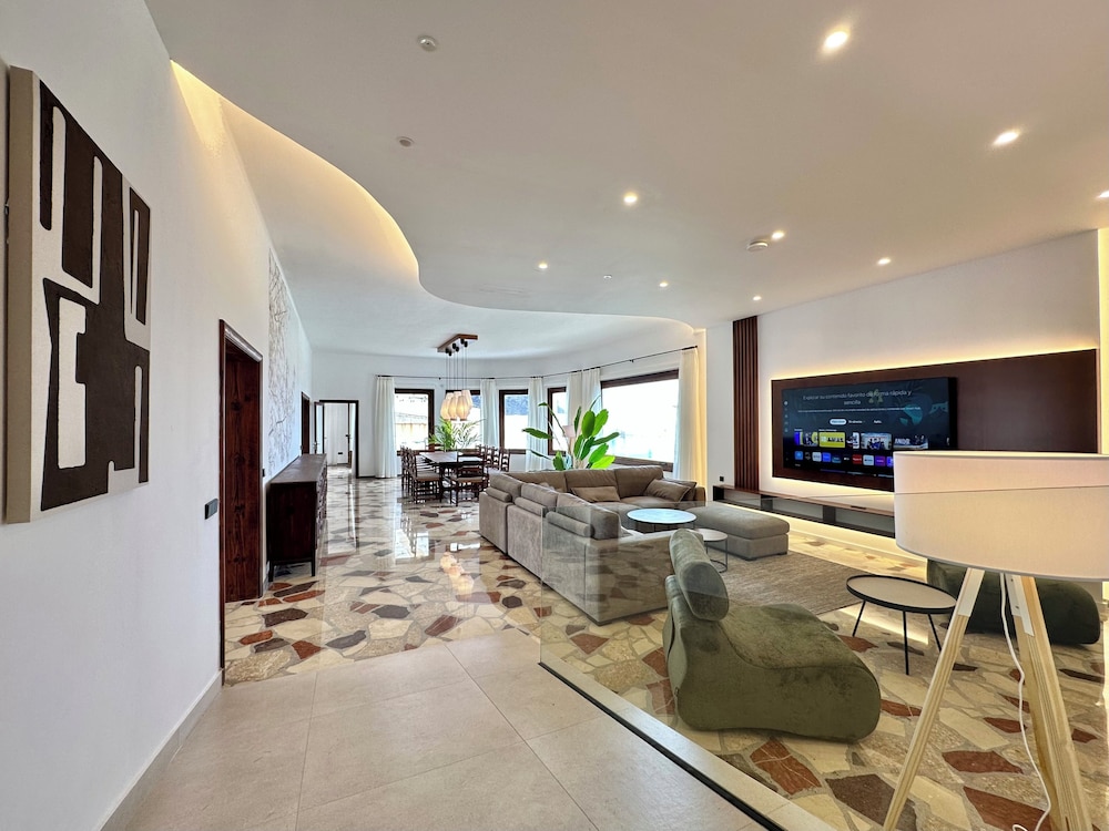 GOLF SEA&POOL CACTUS VILLA