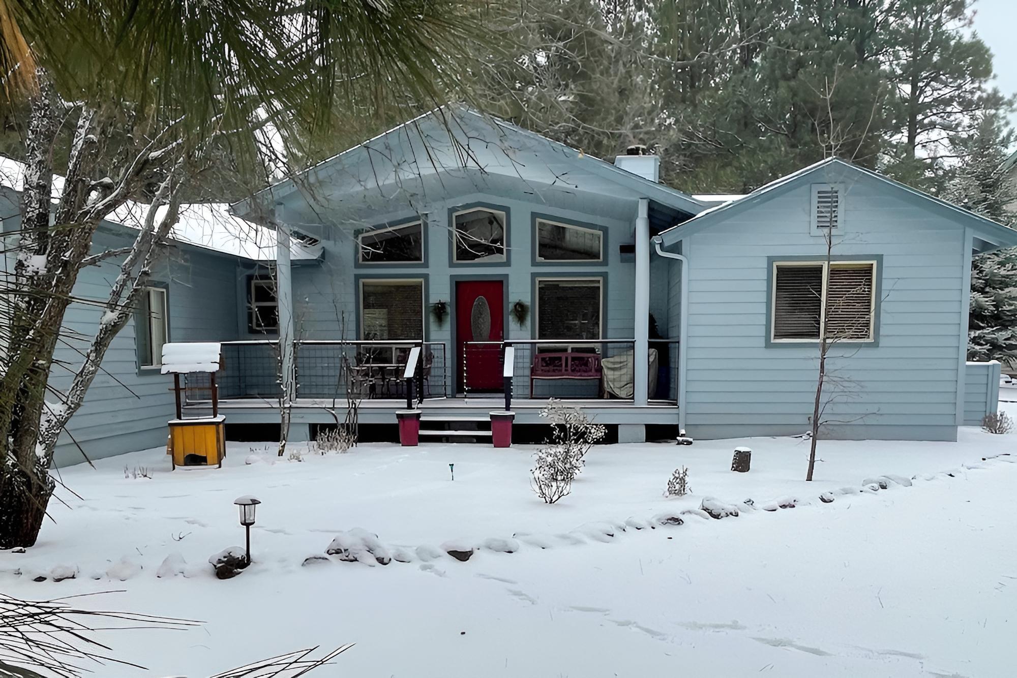 Pinetop Golf Course Home: Furnished Deck & Views! view 2
