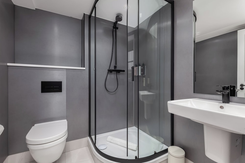 Destiny Scotland George IV Apartments