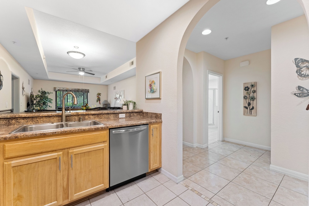 Cozy Cove Caribe Escape for 8!