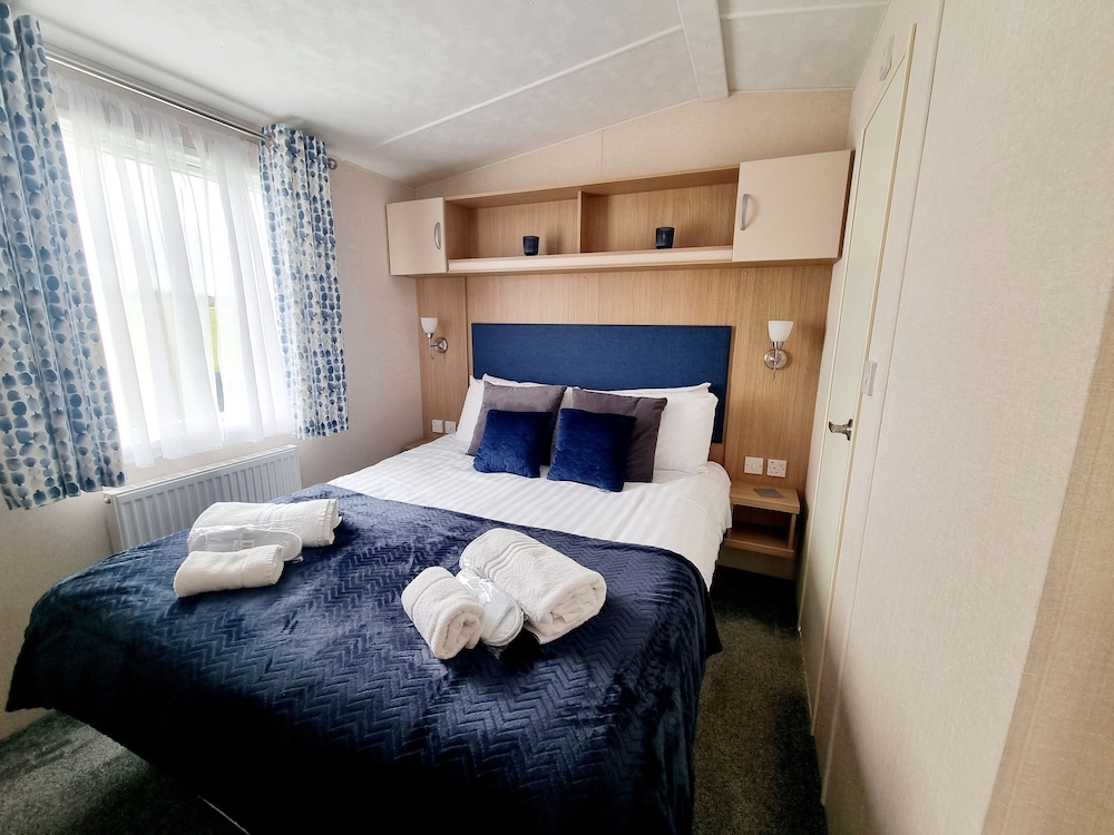 Fantastic 3 Bed Lodge Near Morpeth - Deer View view 2