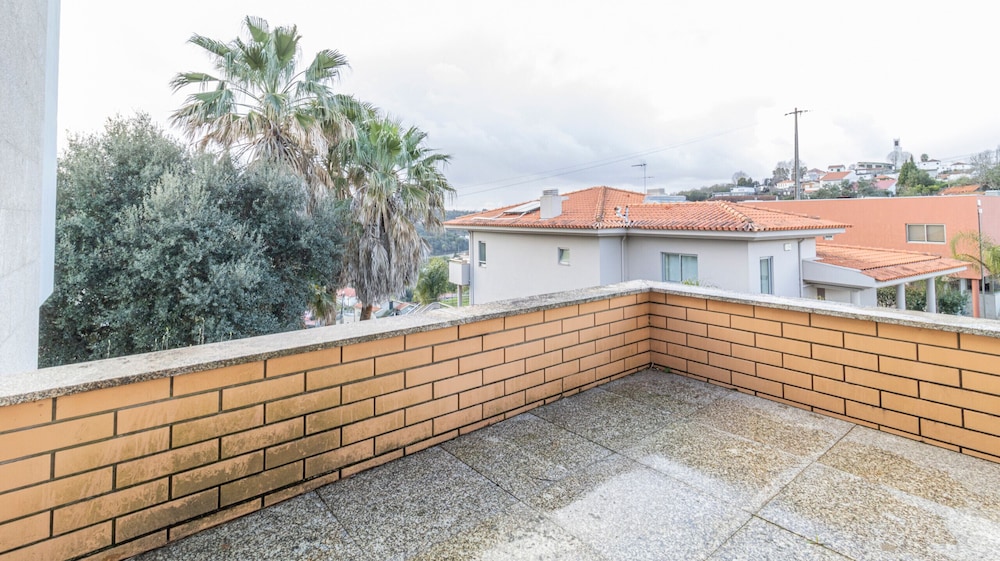 Gorgeous Villa Looking to Douro