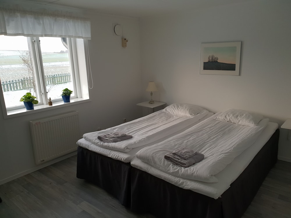 Landet Bed and Breakfast