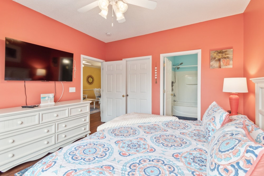 Havens On The Nine 2 Bedroom Condo