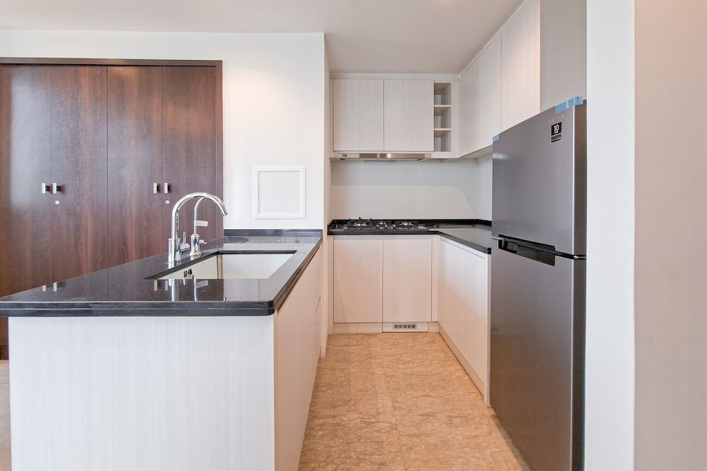 Modern Contemporary Cozy 2Br At Branz Bsd City Apartment