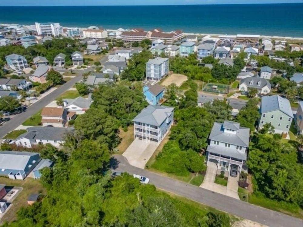 Swordfish Beach Haven 5 Bedroom Duplex by RedAwning