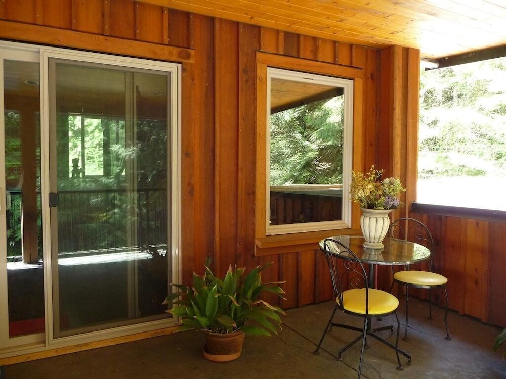 Davis Brook Retreat