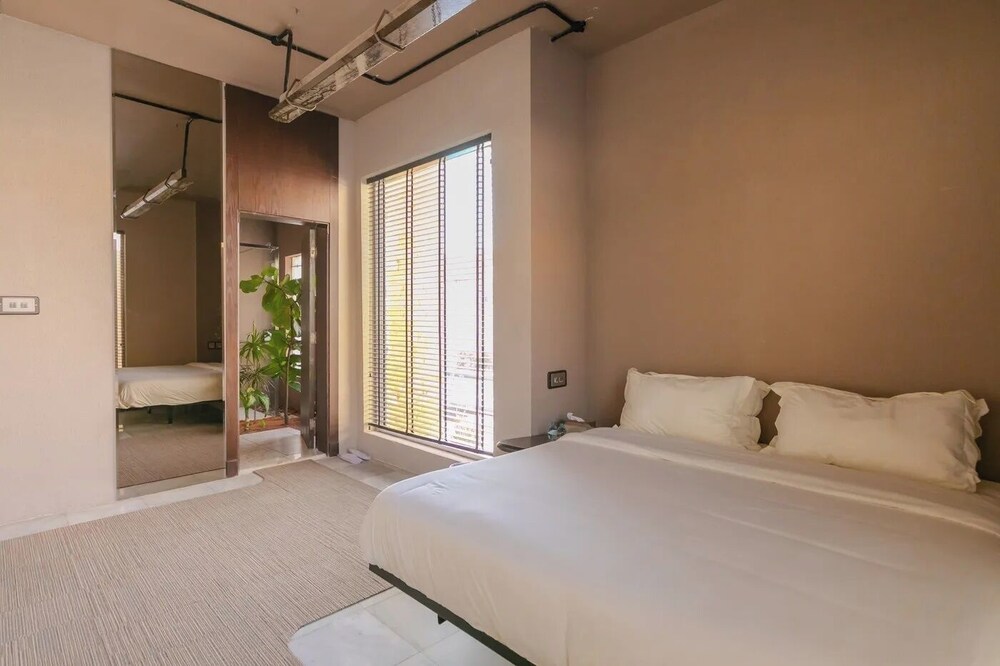 Portal Chalets With Private Pool-AlRawda
